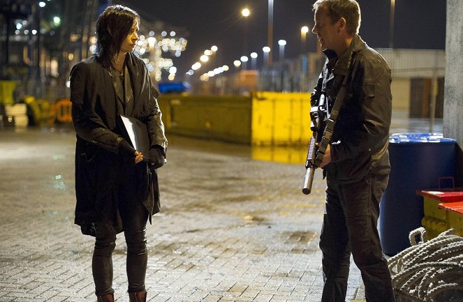 24 hodin: Dnes neumírej - 10:00 p.m.-11:00 p.m. - Z filmu - Mary Lynn Rajskub, Kiefer Sutherland