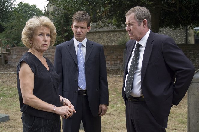 Vraždy v Midsomeru - Skleněný král - Z filmu - Susan Tracy, Jason Hughes, John Nettles