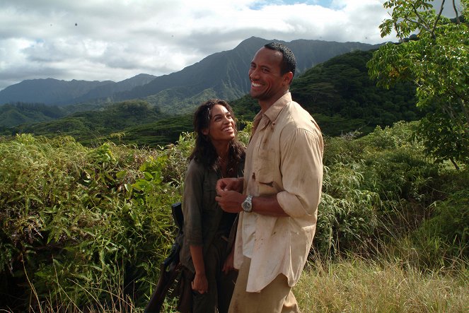 Vítejte v džungli - Z filmu - Rosario Dawson, Dwayne Johnson
