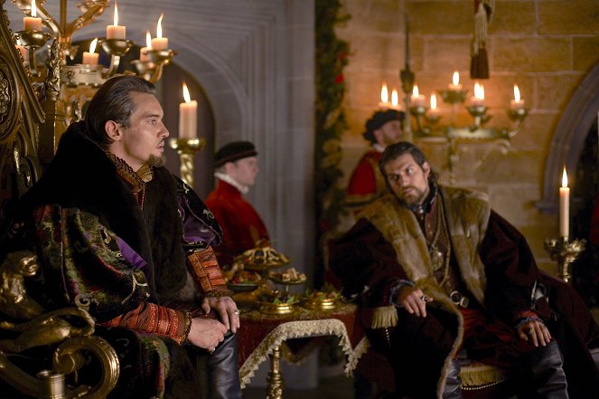 Tudorovci - S mým svolením - Z filmu - Jonathan Rhys Meyers, Henry Cavill