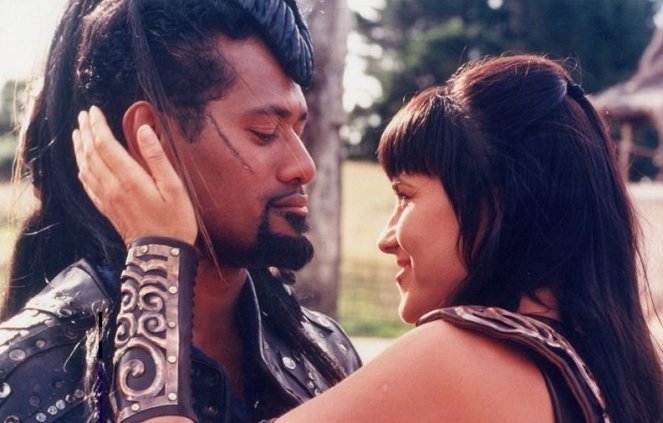 Jay Laga'aia, Lucy Lawless