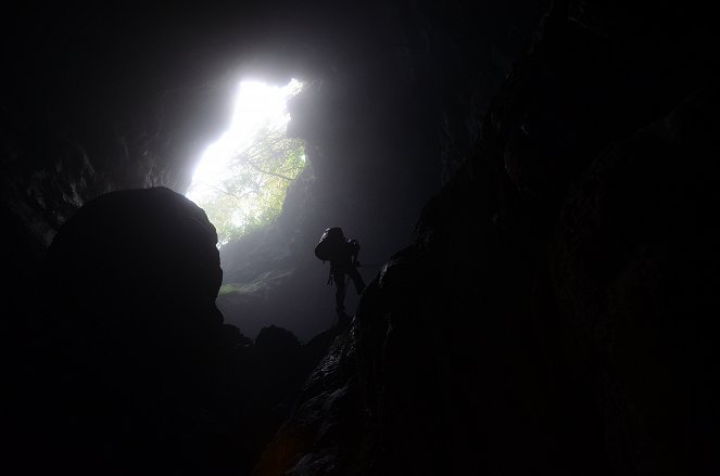 Hledání čínské modré jeskyně - Z filmu