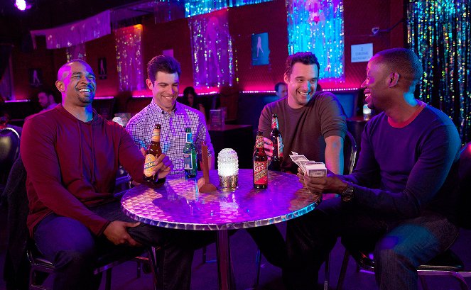 Nová holka - Trenér - Z filmu - Damon Wayans Jr., Max Greenfield, Jake Johnson, Lamorne Morris