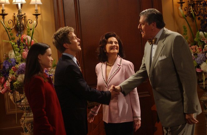 Alexis Bledel, Matt Czuchry, Kelly Bishop, Edward Herrmann