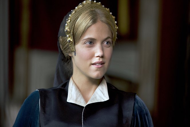 Wolf Hall - Trik s tromi kartami - Z filmu - Charity Wakefield