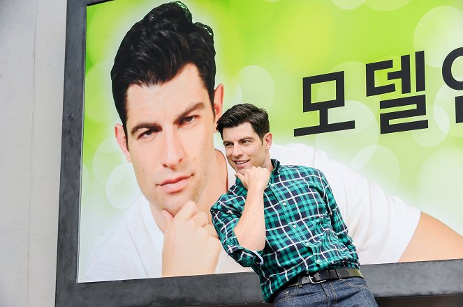 Nová holka - Mikro - Z filmu - Max Greenfield