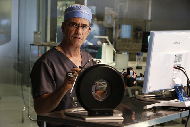 Pure Genius - Not Your Grandmother's Robotic Surgery - Z filmu - Dermot Mulroney