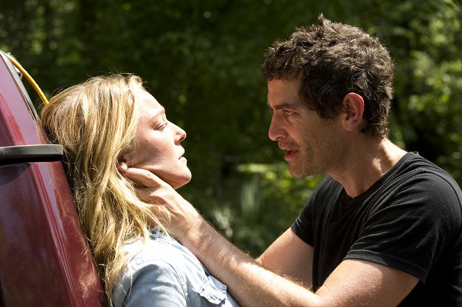 Tranzit - Z filmu - Elisabeth Röhm, James Frain