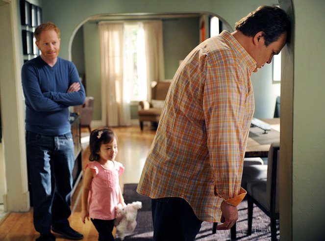 Taková moderní rodinka - Phil na laně - Z filmu - Jesse Tyler Ferguson, Aubrey Anderson-Emmons, Eric Stonestreet