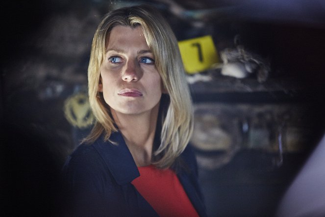The Coroner - Perfectly Formed - Z filmu - Claire Goose