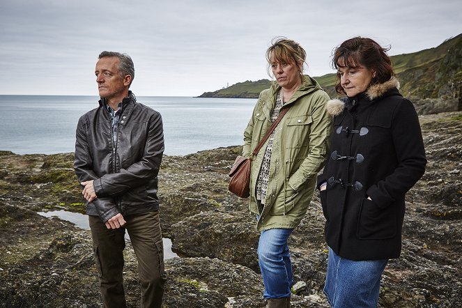 The Coroner - Perfectly Formed - Z filmu - Peter McNeil O'Connor, Adie Allen, Elaine Claxton