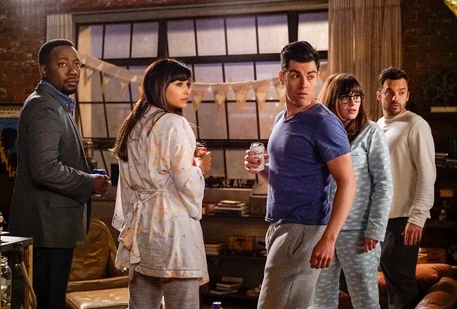 Lamorne Morris, Hannah Simone, Max Greenfield, Zooey Deschanel, Jake Johnson