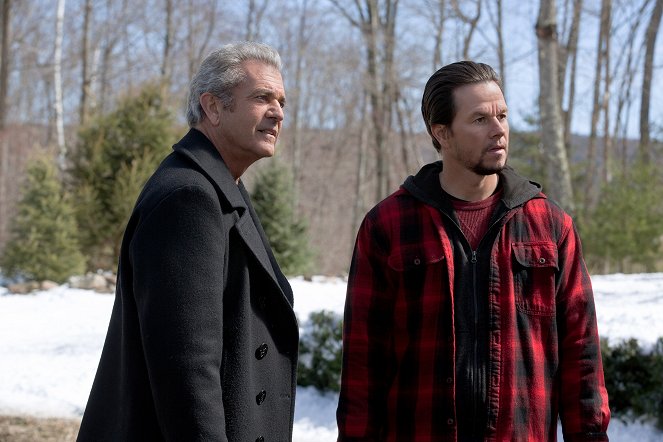 Táta je doma 2 - Z filmu - Mel Gibson, Mark Wahlberg
