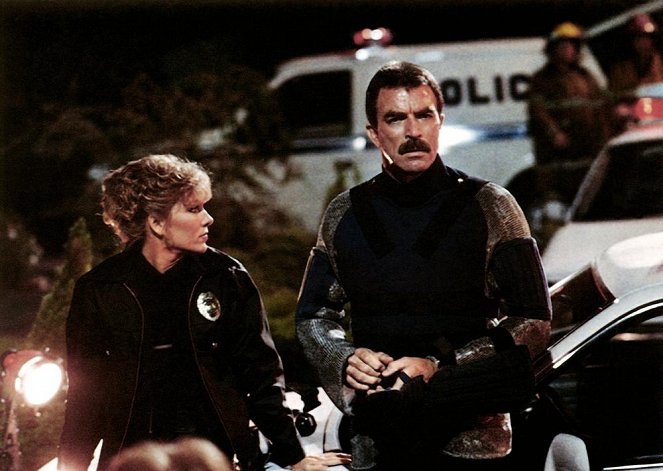 Cynthia Rhodes, Tom Selleck