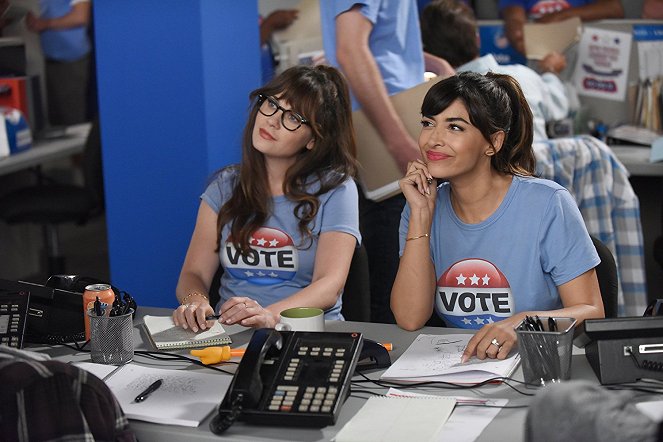 Zooey Deschanel, Hannah Simone