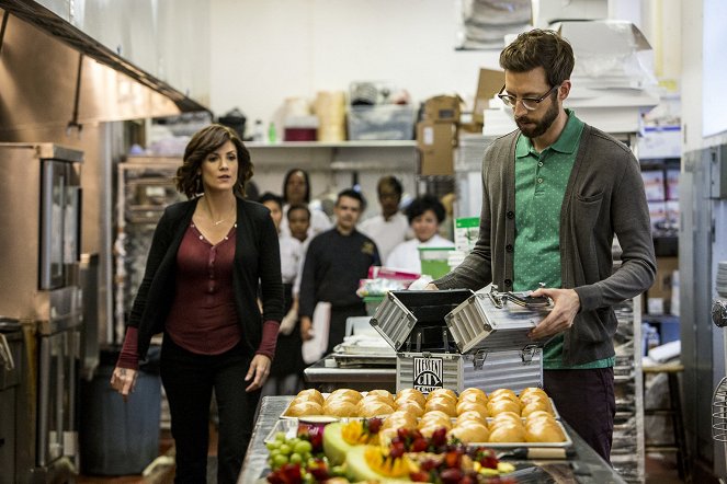 Námořní vyšetřovací služba: New Orleans - Vedlejší ztráty - Z filmu - Zoe McLellan, Rob Kerkovich