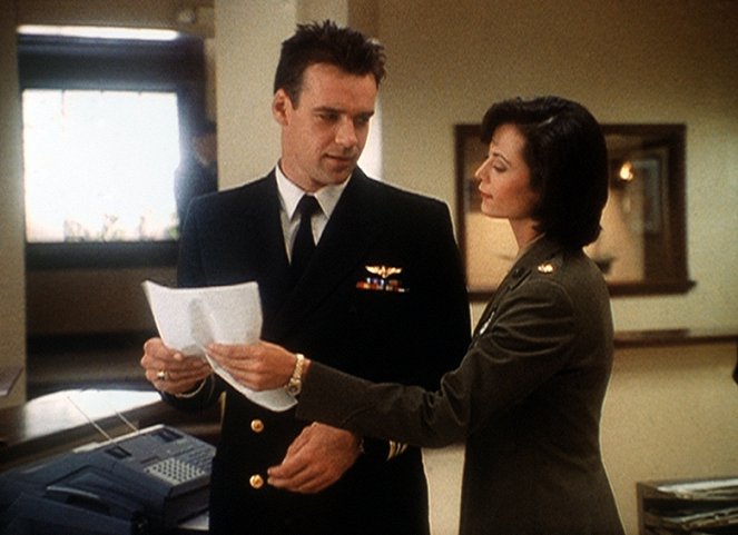 David James Elliott, Catherine Bell