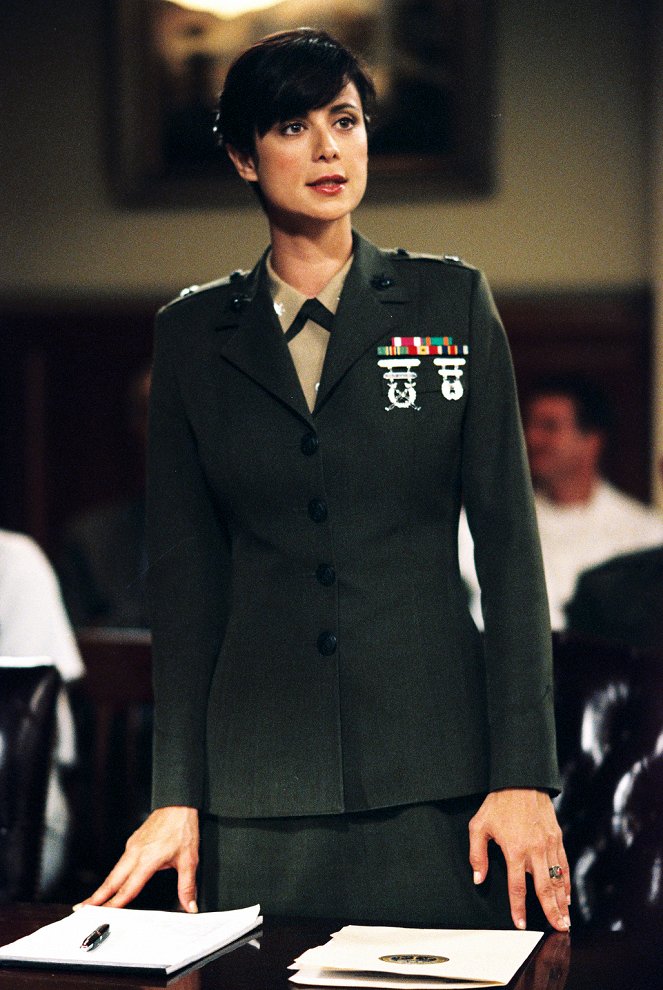 JAG - Vojenská generálna prokuratúra - Corporate Raiders - Z filmu - Catherine Bell
