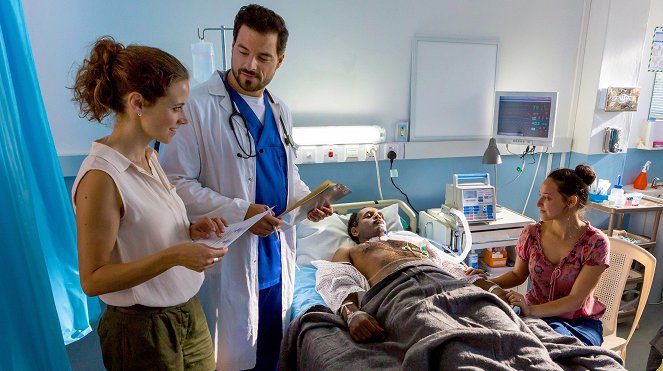 Doktorka z ráje - Nový začátek na Mauríciu - Z filmu - Anja Knauer, Tobias Licht, Selam Tadese, Diane Nuteau