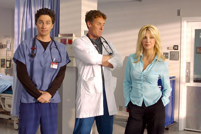 Scrubs: Doktůrci - Můj první krok - Z filmu - Zach Braff, John C. McGinley, Heather Locklear