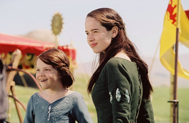 Letopisy Narnie: Lev, čarodějnice a skříň - Z filmu - Georgie Henley, Anna Popplewell