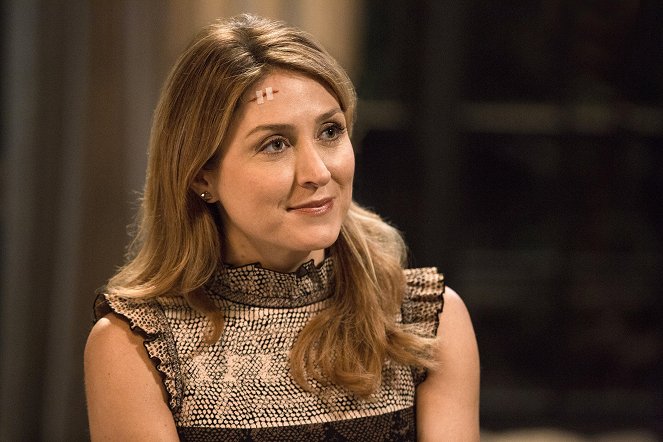 Rizzoli & Isles: Vraždy na pitevně - Dvě rány a jede se dál - Z filmu - Sasha Alexander