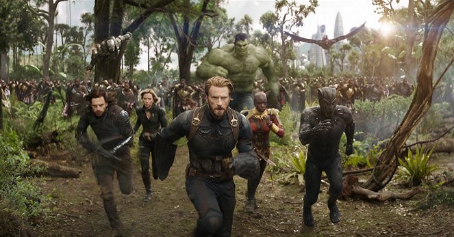 Avengers: Infinity War - Z filmu - Sebastian Stan, Scarlett Johansson, Chris Evans, Danai Gurira