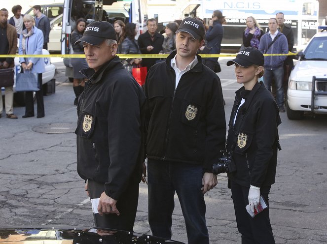 NCIS - Námorný vyšetrovací úrad - Trpezlivosť - Z filmu - Mark Harmon, Sean Murray, Emily Wickersham