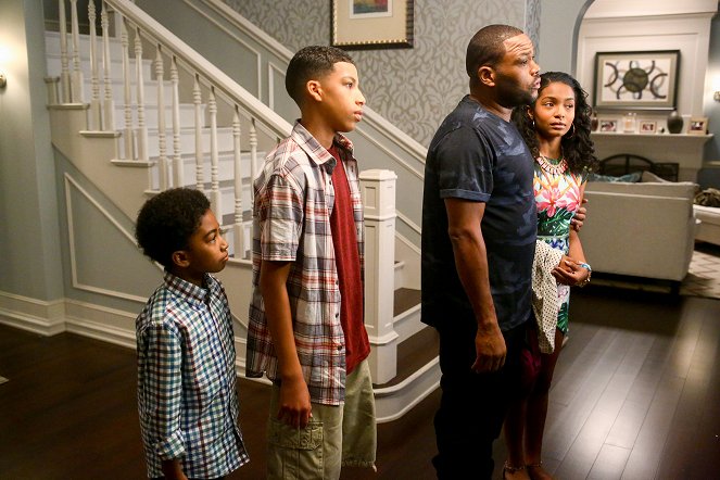 Black-ish - Andre from Marseille - Z filmu - Miles Brown, Marcus Scribner, Anthony Anderson, Yara Shahidi