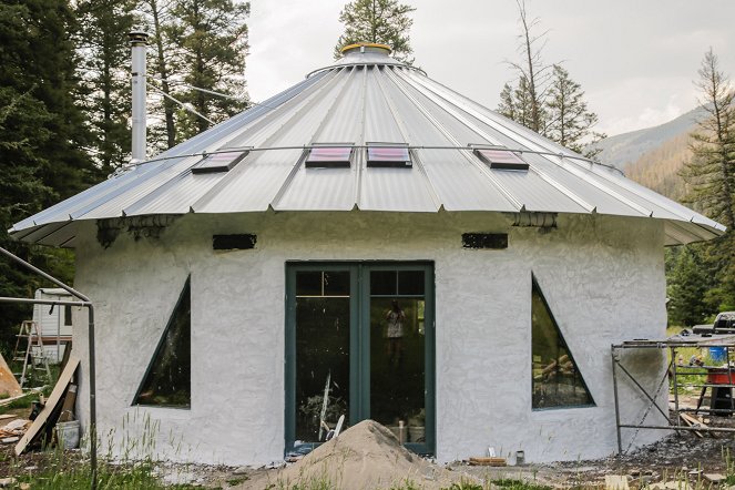 Stavět mimo civilizační sítě: Hliněný dům v Montaně - Z filmu