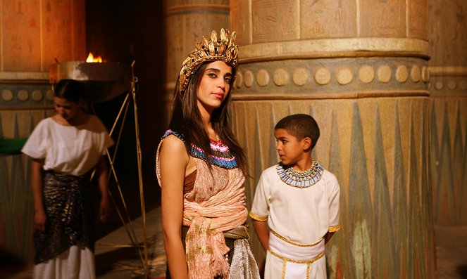 Kleopatra: Portrét vražedkyně - Z filmu