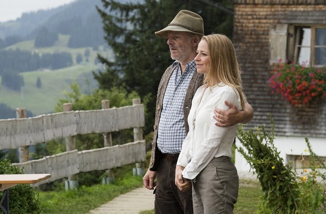 Daheim in den Bergen - Schuld und Vergebung - Z filmu - Max Herbrechter, Theresa Scholze