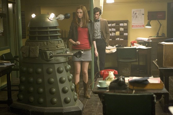 Pán času - Vítězství Daleků - Z filmu - Karen Gillan, Matt Smith