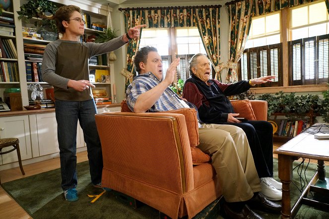 Sean Giambrone, Jeff Garlin, George Segal