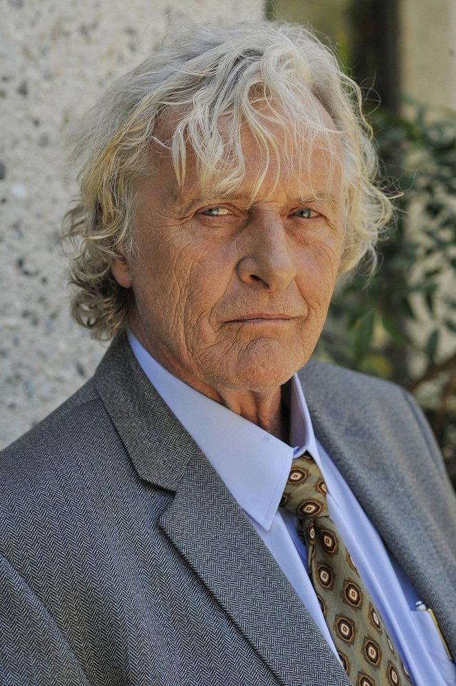 Wilfred - Answers - Z filmu - Rutger Hauer