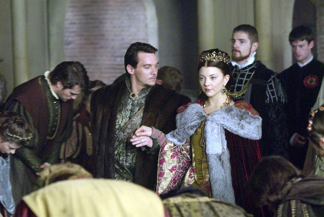 Tudorovci - Wolseyho smrt - Z filmu - Jonathan Rhys Meyers, Natalie Dormer