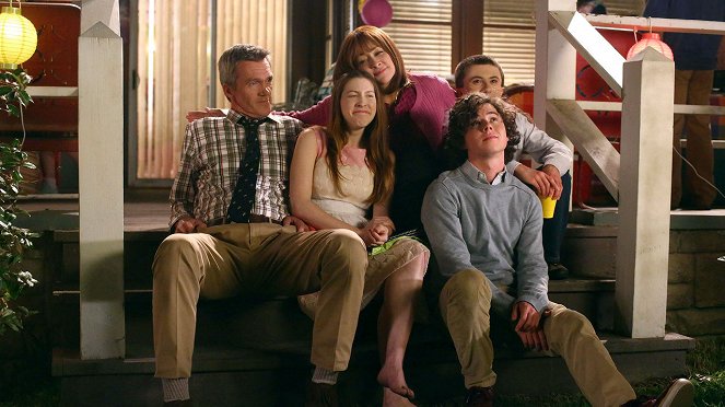 Neil Flynn, Eden Sher, Patricia Heaton, Charlie McDermott, Atticus Shaffer