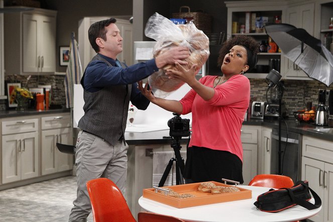 Thomas Lennon, Yvette Nicole Brown