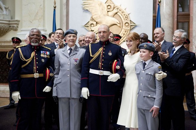 John Kani, Vanessa Redgrave, Ralph Fiennes, Jessica Chastain