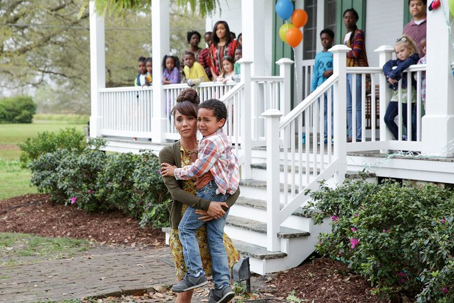 Queen Sugar - First Things First - Photos - Marycarmen Lopez, Ethan Hutchison
