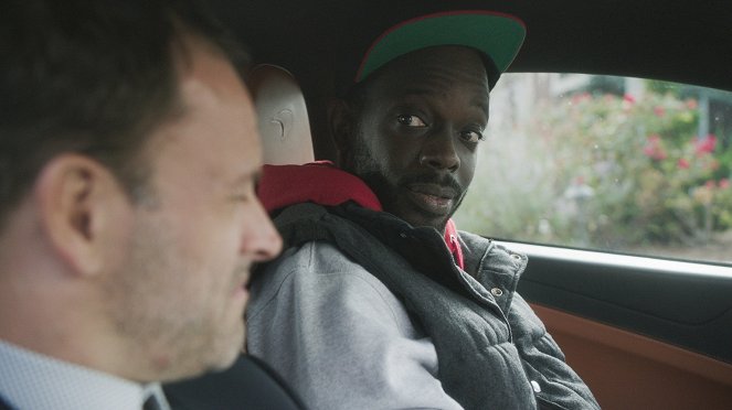 Jak prosté - Nikdo nežije věčně - Z filmu - Ato Essandoh