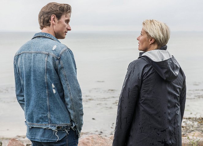 Dědictví - Epizoda 6 - Z filmu - Mikkel Boe Følsgaard, Trine Dyrholm