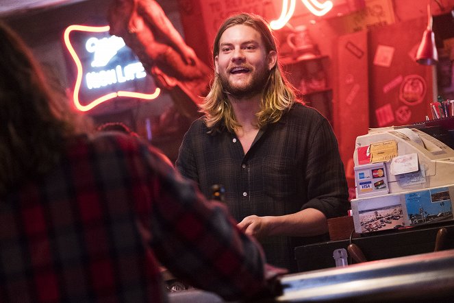 Animal Kingdom - Broken Boards - Z filmu - Jake Weary