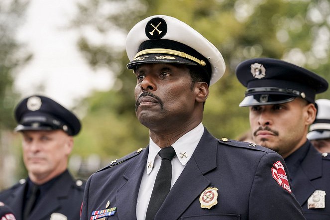 Chicago Fire - Co tě charakterizuje - Z filmu - Eamonn Walker, Joe Minoso