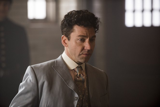 Houdini and Doyle - Necromanteion - Z filmu - Michael Weston