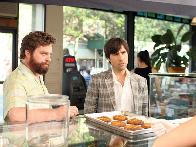 Znuděný k smrti - Případ ukradeného spermatu - Z filmu - Zach Galifianakis, Jason Schwartzman