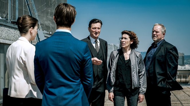 Miesto činu - Wahre Lügen - Z filmu - Hubert Kramar, Adele Neuhauser, Harald Krassnitzer