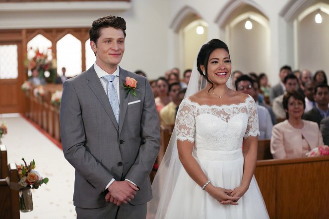 Panenka Jane - Chapter Forty-Four - Z filmu - Brett Dier, Gina Rodriguez