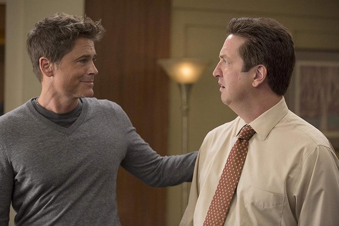 The Grinder - Little Mitchard No More - Z filmu - Rob Lowe, Fred Savage