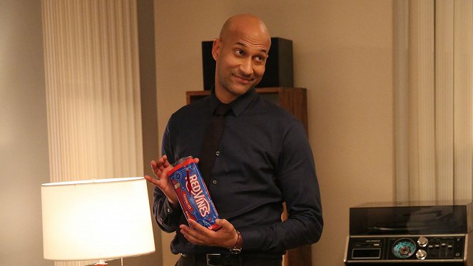 Playing House - Season 3 - Cookie Jar - Z filmu - Keegan-Michael Key